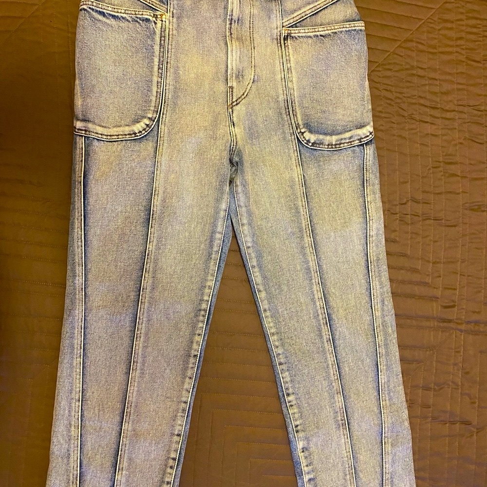 High-Rise Light Wash Women’s Jeans - Picture 9 of 16